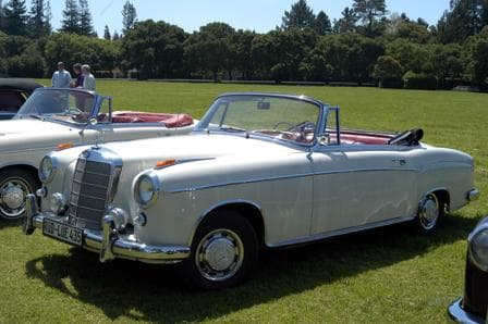 1957 Mercedes-Benz 220S