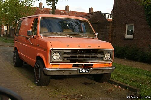 1992 Ford E150 Club