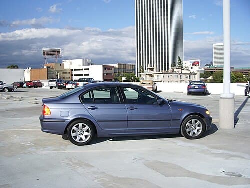 2004 BMW 325i