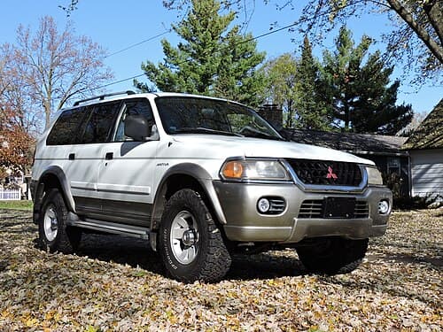 2004 Mitsubishi Nativa