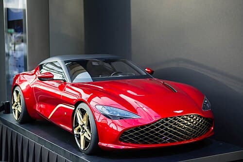 2021 Aston Martin DBS