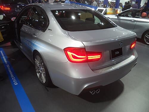 2022 BMW 330e