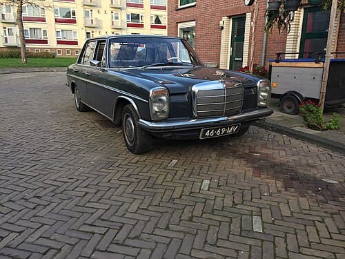 1970 Mercedes-Benz 200