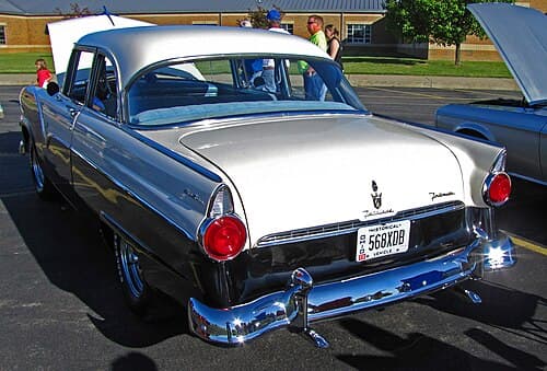 1955 Ford Fairlane