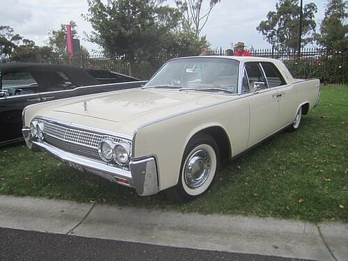 1961 Lincoln Capri
