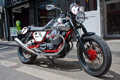 2019 Moto Guzzi V7 III Racer