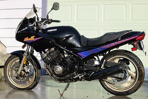1997 Yamaha XJ600 SECA II