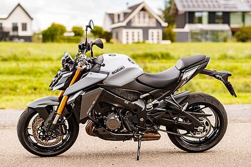 2021 Suzuki GSX-S1000